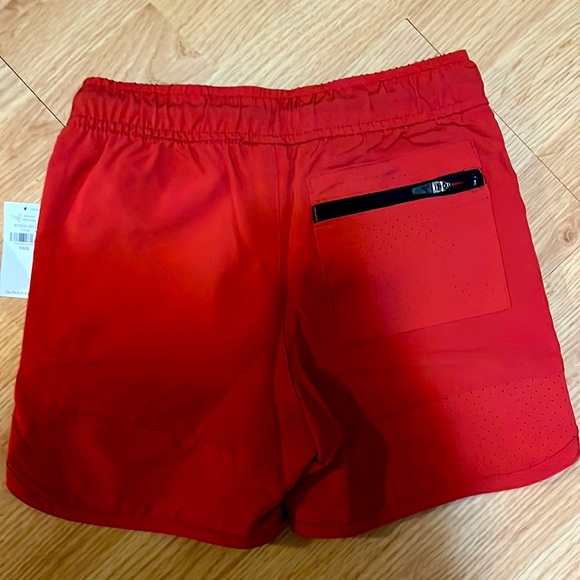 OLD NAVY NEVER WORN - Picture 3 of 3